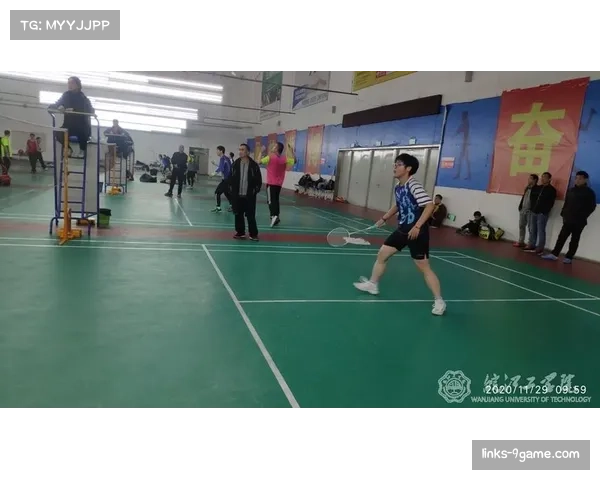 河海大学江宁校区承办排位赛 校园球场迎职业梯队